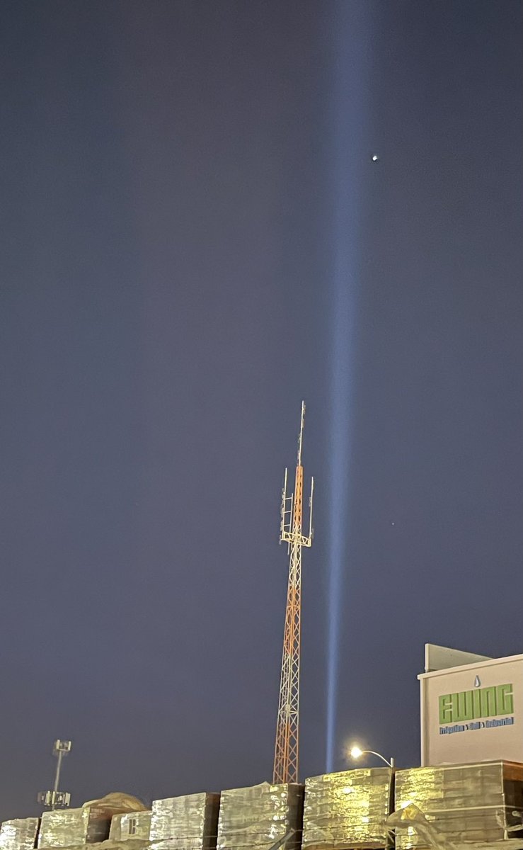 MicheleTell's tweet photo. So much #tarot going on in this pic #lasVegas it’s the @LuxorLV light w/ a strange structure near it that looks like a pitchfork. And a star. So in the world of tarot-we have the devil, #temperence angel light &amp; the #star card. Wow. @sexysoultribe @StevesLoveTarot @signsoftarot https://t.co/w26O6mUTlm