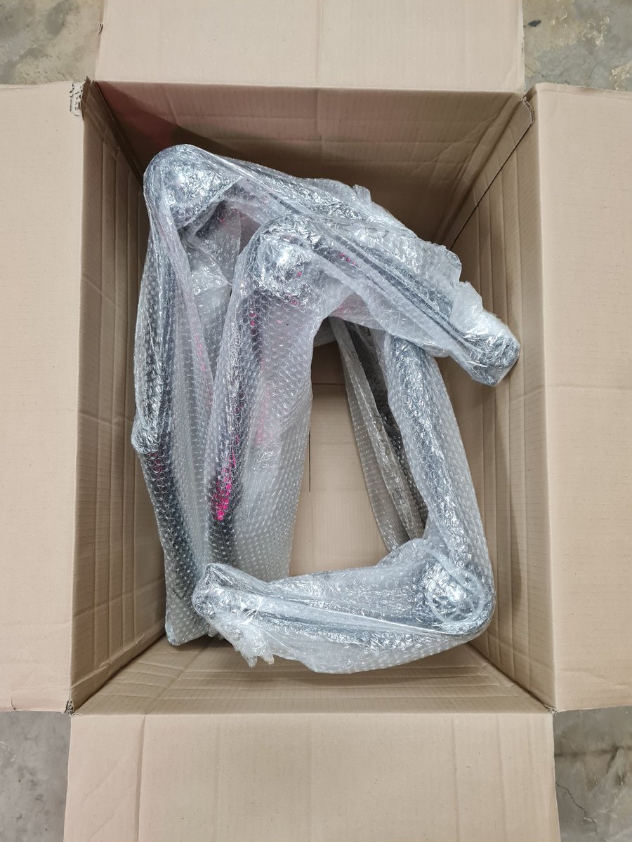 ProBikeUK's tweet photo. We're always happy when we find the perfect box for the job.. It's the simple things 😉👊🏻 3 x RS17 paddock stands c/w adaptors snug as a bug and going out this afternoon via DPD 🚚 We'll always try and package your goods as best we can before sending out. #ProBike #Paddockstands https://t.co/MUL9ca2tUS
