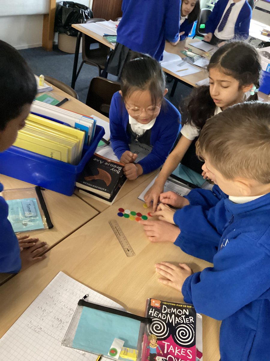 higher_lane's tweet image. 3A have been learning about multiplication today in their maths lesson. Here we are using counters to make arrays… #mathsweek2022