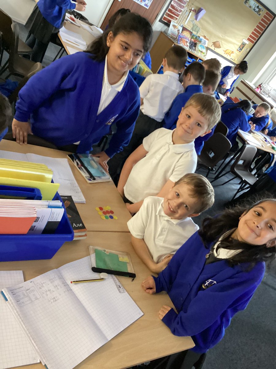 higher_lane's tweet image. 3A have been learning about multiplication today in their maths lesson. Here we are using counters to make arrays… #mathsweek2022
