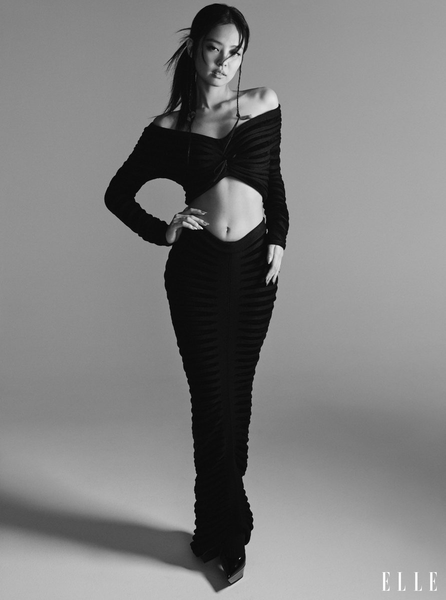ninagarcia's tweet photo. #Jennie for @ELLEmagazine 

Writer: #LauraSirikul
Photographer: #FelixCooper
Stylist: #PattiWilson
Hair: #JennyCho for #Oribe
Makeup: #JoYeonWon
Manicure: #ChaunLegend for #TheOnlyAgency 
Set Design: #AliGallagher at #11thHouseAgency 
Production: #Viewfinders https://t.co/UPgSIWBwdM