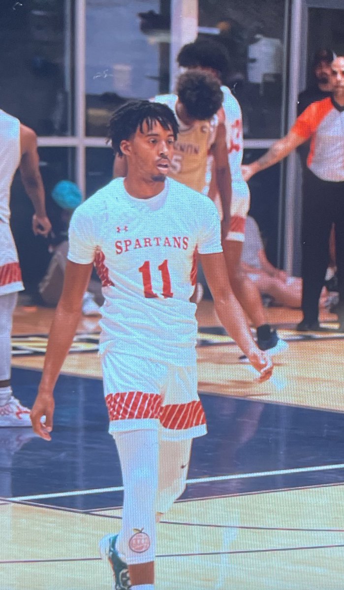 DrSRandolph's tweet photo. Joshua Randolph 6’7 small forward. The Burlington School. Class of 2024. Great on the court AND in the classroom! #scholarathlete #ballandbooks #charactertoo!! https://t.co/Z86ZNA016G