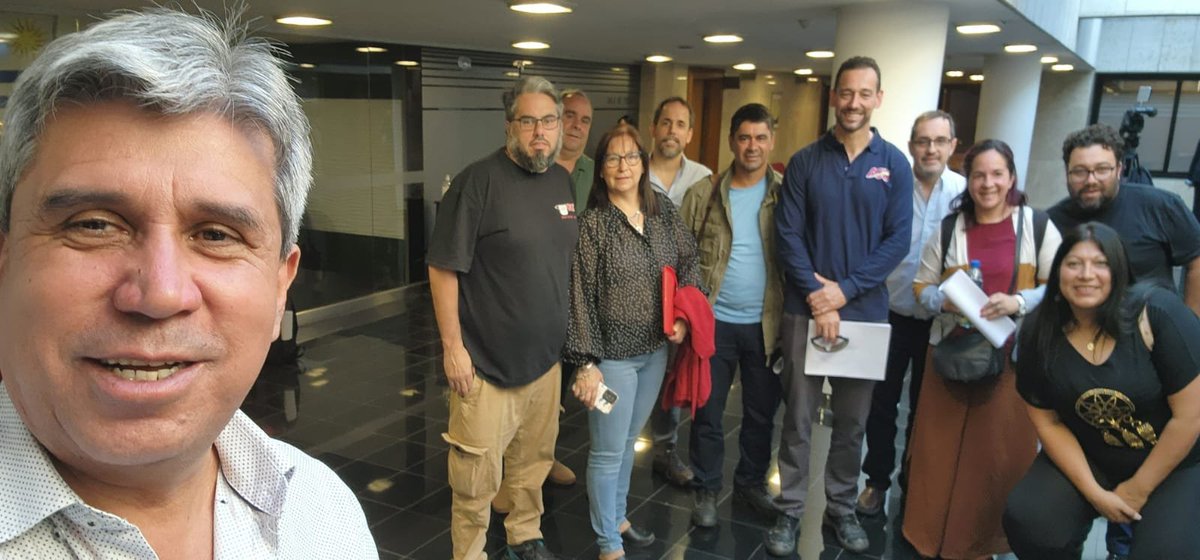 PITCNT1's tweet photo. #Ahora | Parlamento 🇺🇾 | Presentación del informe sobre el impacto de la reforma en las futuras jubilaciones
«Vamos a demostrar que el informe que elaboramos los trabajadores no es falso»
#OtraReformaPosible #seguridadsocial #ertbps #Trabajadores #BPS https://t.co/j8UFapbiHN