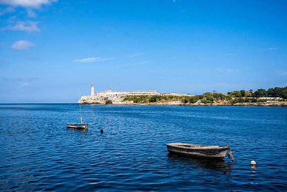 CanalCaribeCuba's tweet photo. La capital de #Cuba celebra hoy su aniversario 503

#LaHabanaDeTodos 🌹❤️🇨🇺

📸 Cubadebate https://t.co/FkW9hvTtqO