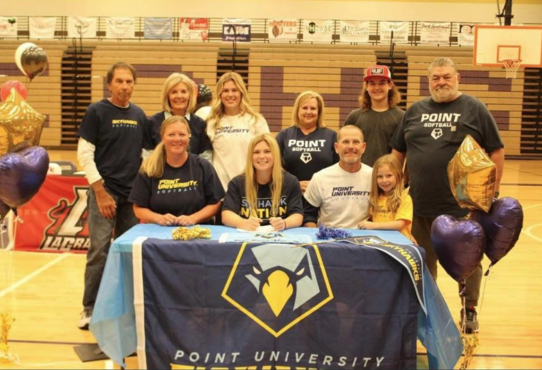 ECBJoiner's tweet photo. 💥We would like to Congratulate @AnsleyJoiner on her commitment to @PointUniv to continue her education and softball career. We would also like to thank @megregg5 and @kristyheesch for there part in making this happen! @EastCobbBullets 💥 🥎💪 https://t.co/JfvlxfP7o7