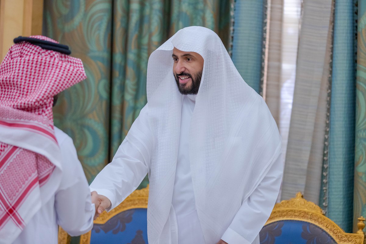 MojKsa's tweet photo. وزارة العدل تحقق المركز الأول في قياس التحول الرقمي الحكومي العاشر ضمن #ملتقى_الحكومة_الرقمية .. 
نعتبر رضا المستفيدين ونيل إعجابهم من الأهداف الرئيسة في التحول الرقمي وتقديم الخدمات العدلية. https://t.co/uktn1d5REk