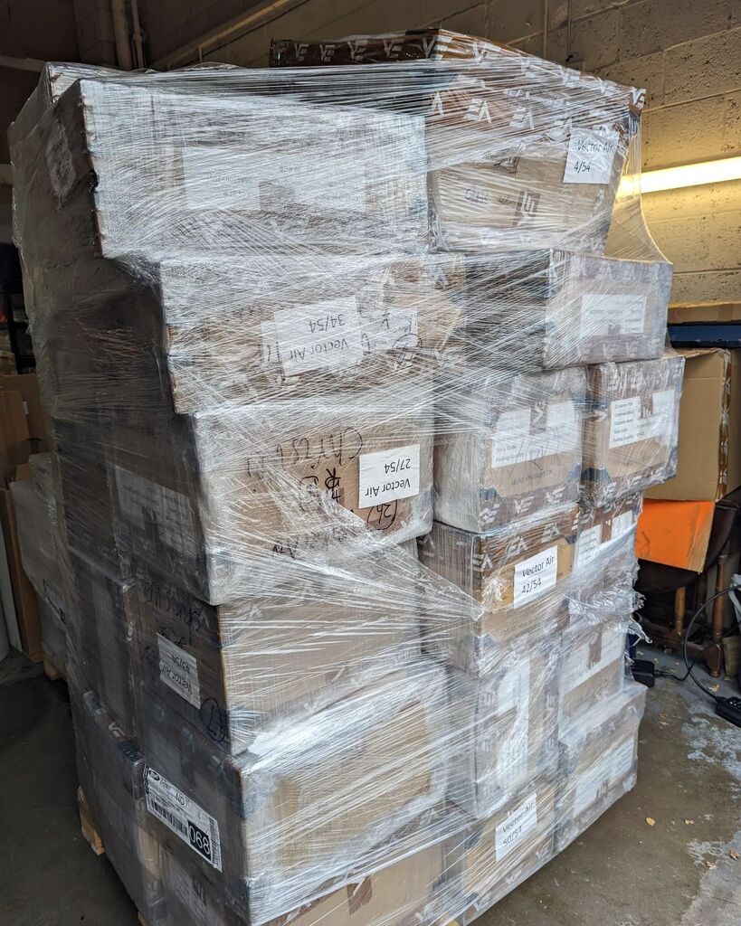 VectorAirUK's tweet photo. So the first load of the @vectoroptics_official restock has arrived. A load of these are being kept back for the @britishshootingshow so if you have something in mind for Christmas you may want to be the first on the scene 

#airgun #airsoft #scope #deli… https://t.co/piWZlQOMVX https://t.co/bn8P3m60dv