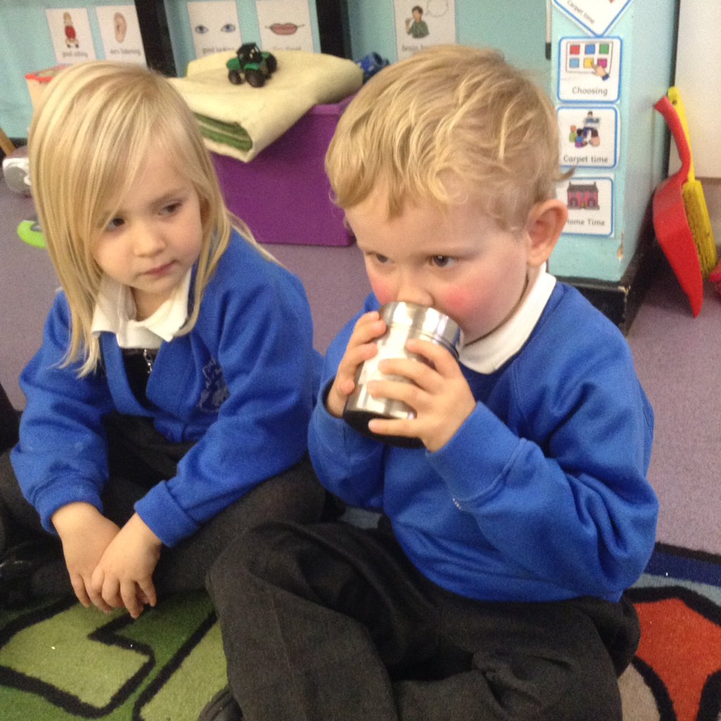 PenfoldNursery's tweet photo. 'It smells like a cookie!' (cinnamon) We used our sense of smell in our #TastEd lesson and guessed the different smells in the containers. We also talked about what spices are #foodforthefuture @TastEdFeed #KitchenBee @ClarenceHouse @SlowFoodHQ @SlowFoodUK @HughFW @BBCFOOD https://t.co/crKnatHq9J