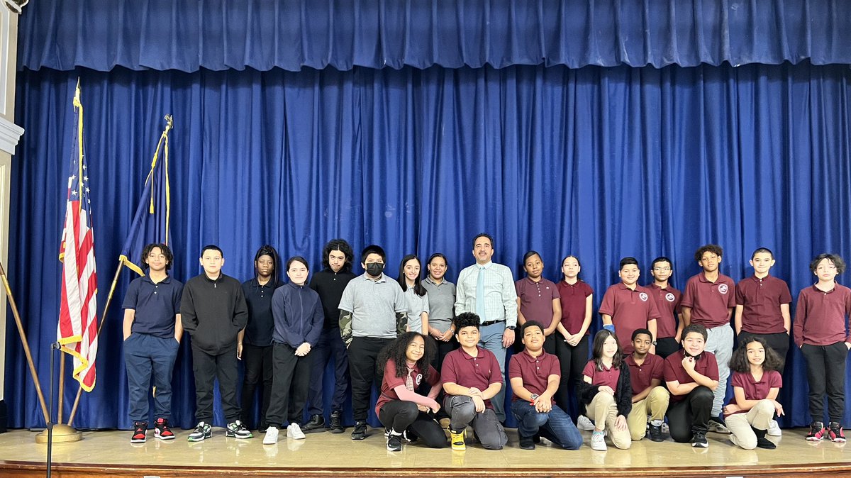 MS_582's tweet photo. Our 2022-2023 #StudentGovernment and #StudentCouncil representatives #MS582 https://t.co/r3GZHWeQ1U