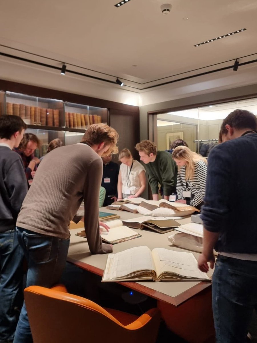 BaringArchive's tweet photo. Today we were very happy to have the opportunity to give an overview of the types of sources we have in the  #BaringArchive to Dr Gabriel Geisler Mesevage and his undergraduate students from King's College London @gfgmesevage @kingshistory #archives #History https://t.co/FZY6xqX5yf