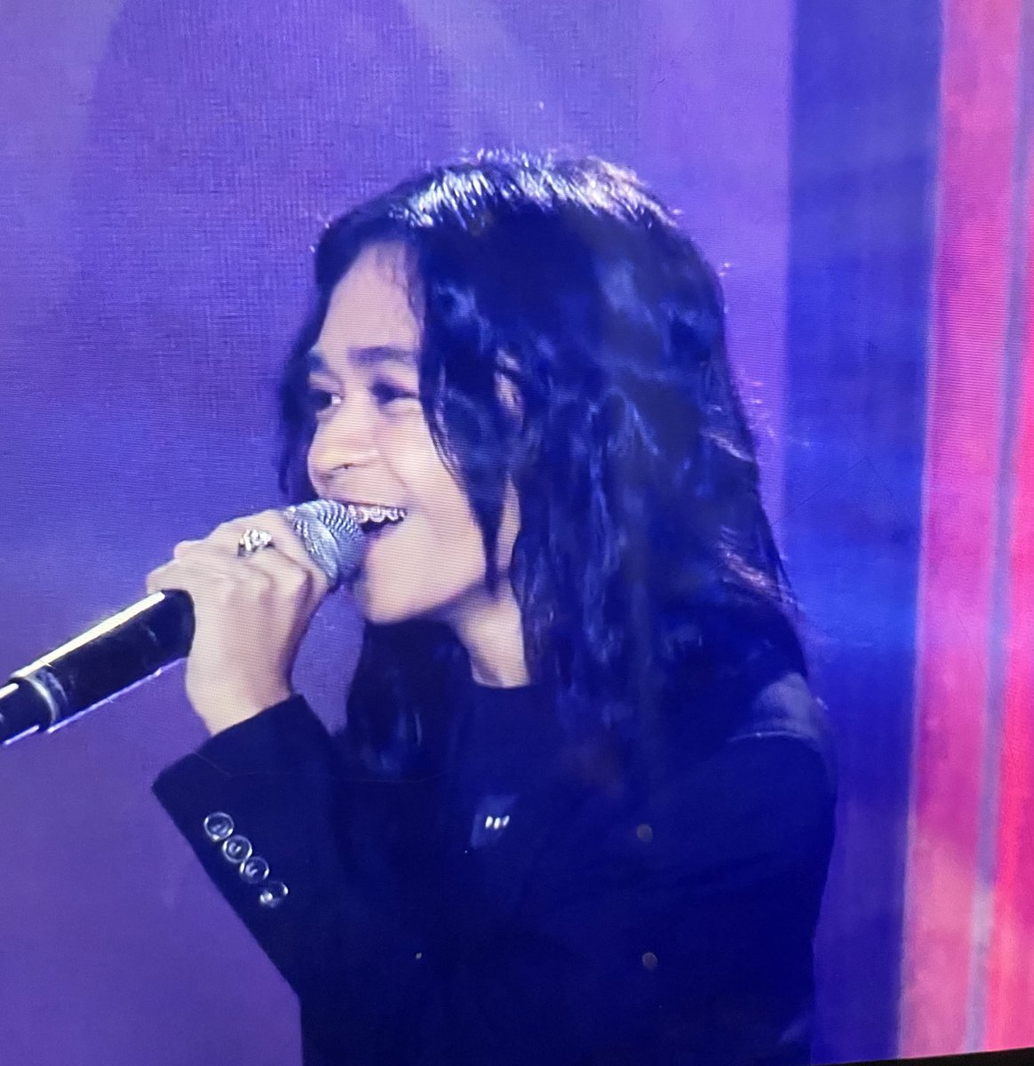 mariafreline's tweet photo. Day 9 of 18

@KeiferSanchez_  Wish you’re living your everyday the way you’d want it to be.. the kind that brings joy to your heart, a smile on your face, then radiates in laughter. 

#KeiferSanchez 
#KeiferSoonToBe18 https://t.co/Izjul3ZpOo