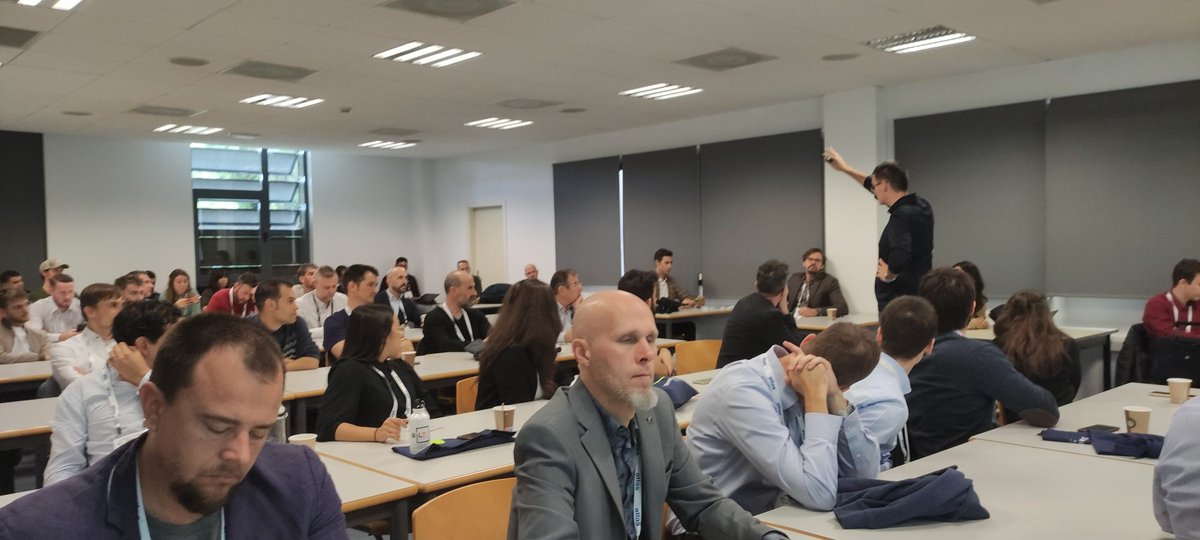 Awesome session at the end of the BILT Conference: Change Management in AEC presented by <a href="/robertomolinos/">Roberto</a> from <a href="/modelical/">modelical</a> #BILTEUR2022 #BILTEur