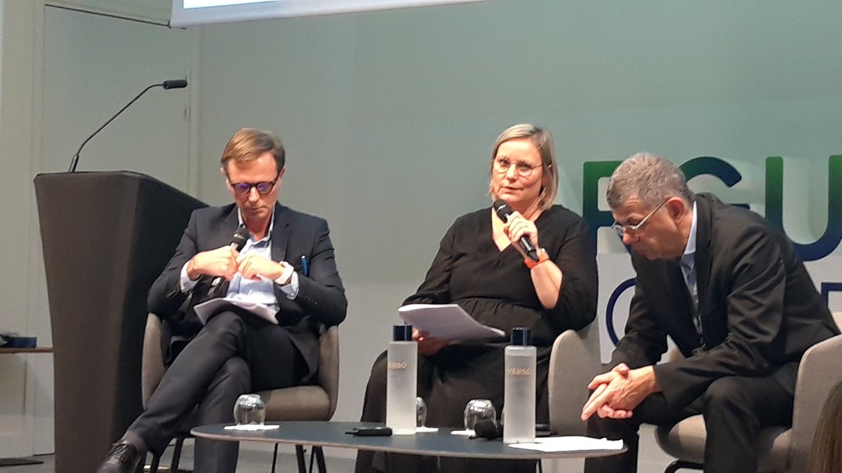 julhietsterwen's tweet image. [#assurance] L'assurance a toujours été aux côtés des innovateurs... et est vouée à y rester !
R.Boyer et L. Poeta @argusassurance #argusfactory