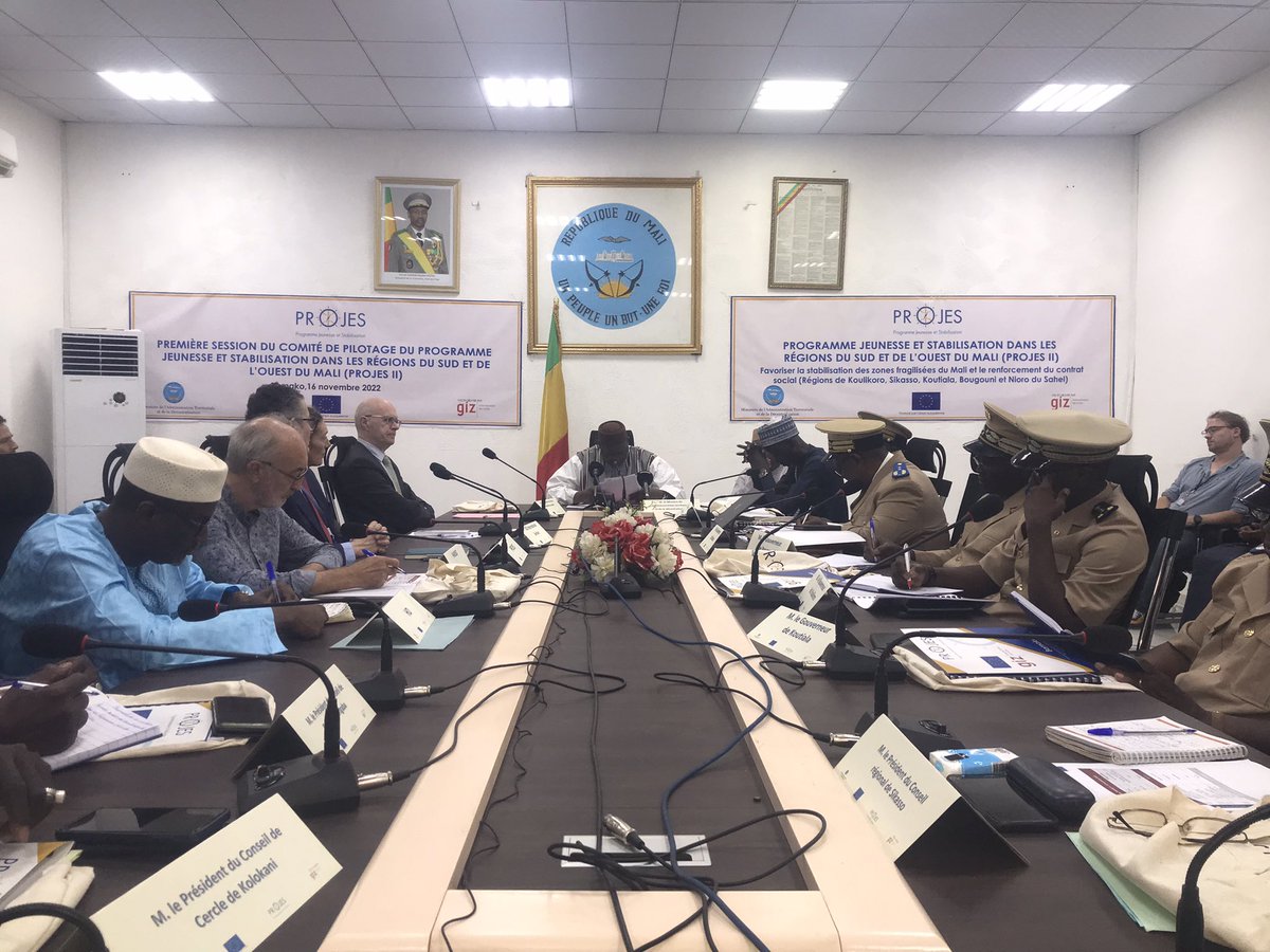 daff_hawa's tweet photo. Lancement officiel du Projes II et la première Session du comité de pilotage du projes . @UEauMali #projes #MATD #GIZ https://t.co/QmVahoirz4