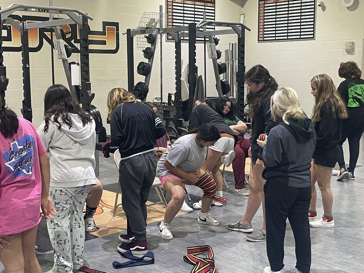 jacketpower1's tweet photo. Preseason knee wrapping practice. Getting ready for the 2023 season! #jacketstrong #jacketpower #JPND https://t.co/PKsH6PlUj3