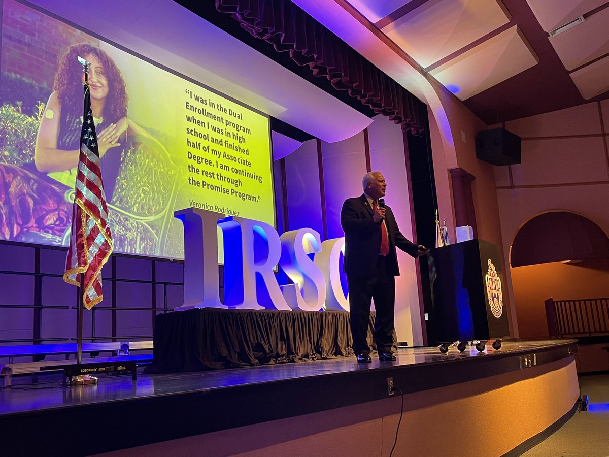 KeithTouchberry's tweet photo. Exciting time this morning as @IrscPresident Dr. Timothy Moore and @SDIRC_SUP Dr. David Moore announced the #IRSCPromiseProgram to seniors at @SRHS_SHARKS! Good luck seniors! https://t.co/cZw12bWBfS