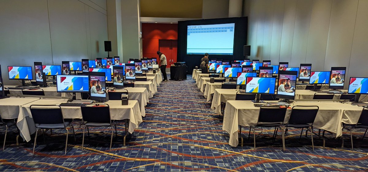 matcpsdettmer's tweet photo. Excited to be at @ROKAutomation #AutomarionFair 2022 #ROKevents - first session #AugmentedReality #AR - can't wait to bring this new knowledge and understanding back to @MadisonCollege #Robotics & #Automation students https://t.co/rK9OwoRNmr