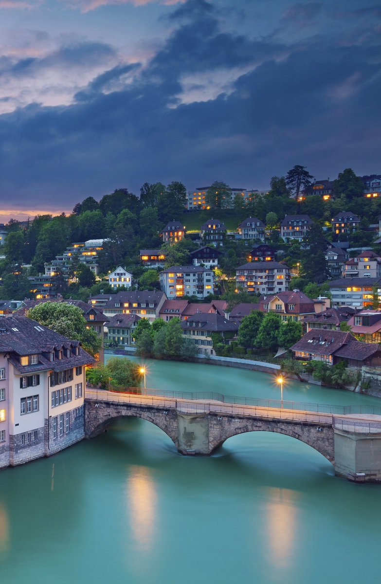 ArialWinter02's tweet image. Bern _ Sweetzerland _ Sunrises and Sunsets rivers ♥️ ✨️ 😍