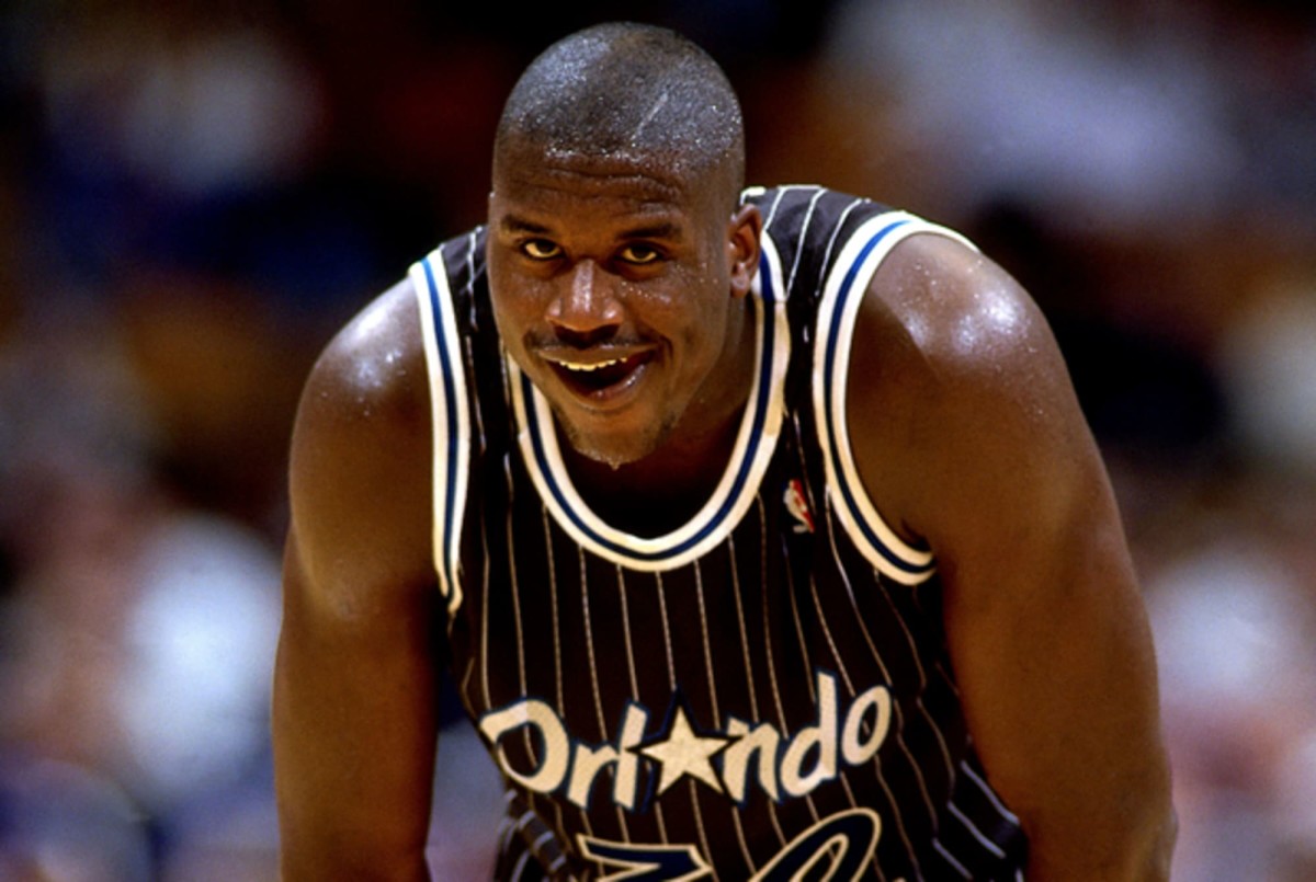 NBAMemes's tweet photo. Imagine being a center in the 90s. Every other night you had to play against one of these MFs😭 https://t.co/d5njDfSGUo