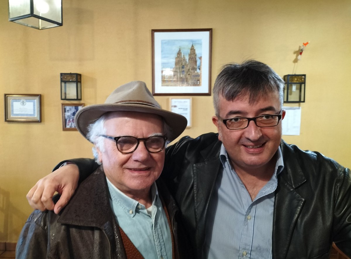 MonchoPazXornal's tweet photo. Con #PerfectoConde, maestro del periodismo de investigación y autor del best-seller 'La Conexión gallega: Del tabaco a la cocaína'. https://t.co/qmNaDebCGN