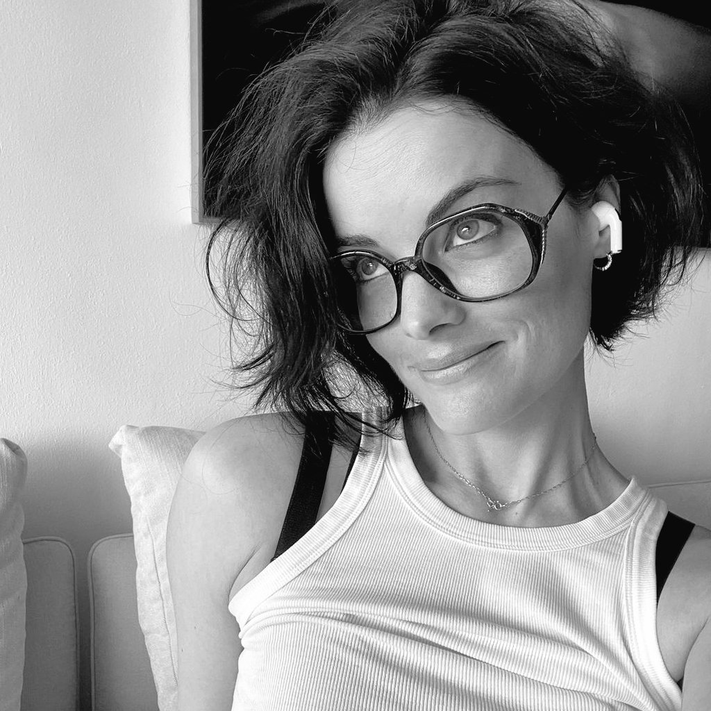 𝘼𝙉 𝘕𝘖𝘛-𝙄𝙉𝙉𝙊𝘾𝙀𝙉𝙏 𝙆𝙄𝙏𝙏𝙔 ! (@thecatwhore) on Twitter photo 