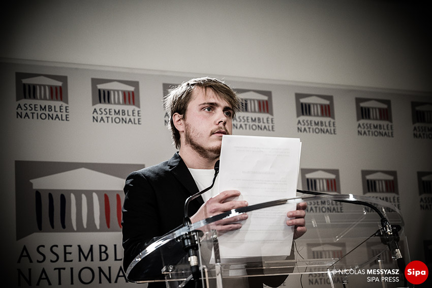 nicographie's tweet image. «Règlement de compte à TV Corral» La PHOTO du Jour du 14 novembre 2022 #LaPhotoDuJour #JournalPhoto messyasz.fr/FDJ/31539 @LouisBoyard #TPMP @AssembleeNat #photojournalisme #sofrench #sipapress