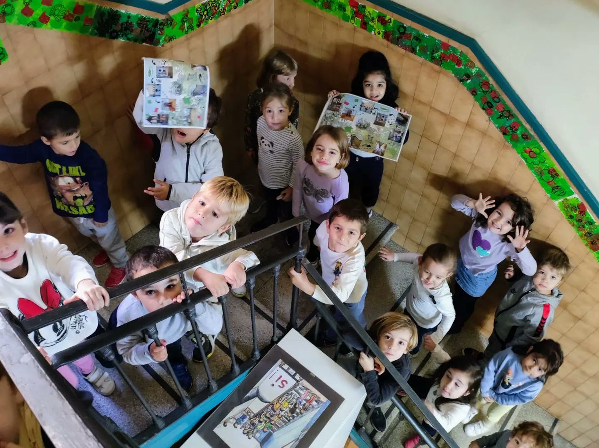 epiasabadell's tweet photo. A LA RECERCA DEL TRESOR!
Aquest matí els i les pirates ens hem trobat un mapa a la nostra classe! Hi havia amagat dins de l'escola un tresor, amb el mapa i amb tots els nostres coneixements pirates l'hem trobat!! Ha sigut molt emocionant!
#P4INFANTILPIASABADELL https://t.co/vaaTq9toHh