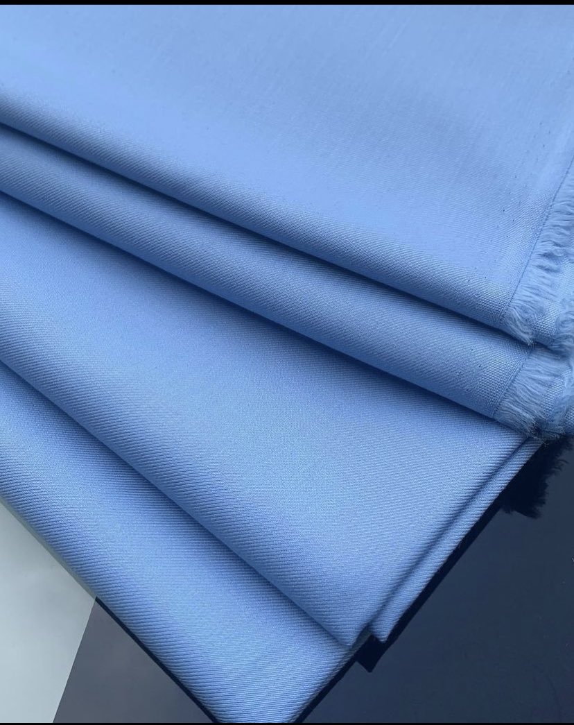 Rayo20171's tweet photo. Royal Cap (FilaIjebu) #7k                         Fabric #12k/4yrds #MYBIS https://t.co/gpf9rLWMgY