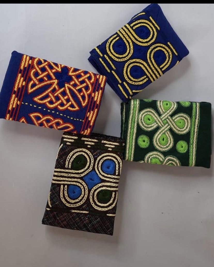 Rayo20171's tweet photo. Royal Cap (FilaIjebu) #7k                         Fabric #12k/4yrds #MYBIS https://t.co/gpf9rLWMgY