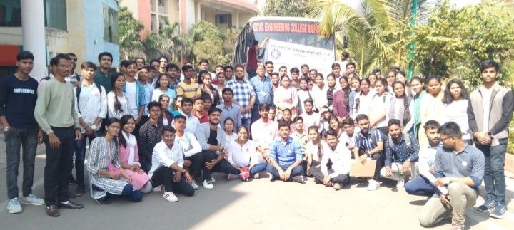GECR_NSS's tweet photo. NSS, GEC, Raipur || One Day Workshop || Village :- Tekari

Discussed various problems and solutions with the Villagers, Primary and Middle School Students and Teachers. We also increased their awareness about some major issues.

#NSS #YuvaBharat
@Nss_ssgi https://t.co/JL0eQpUcGT