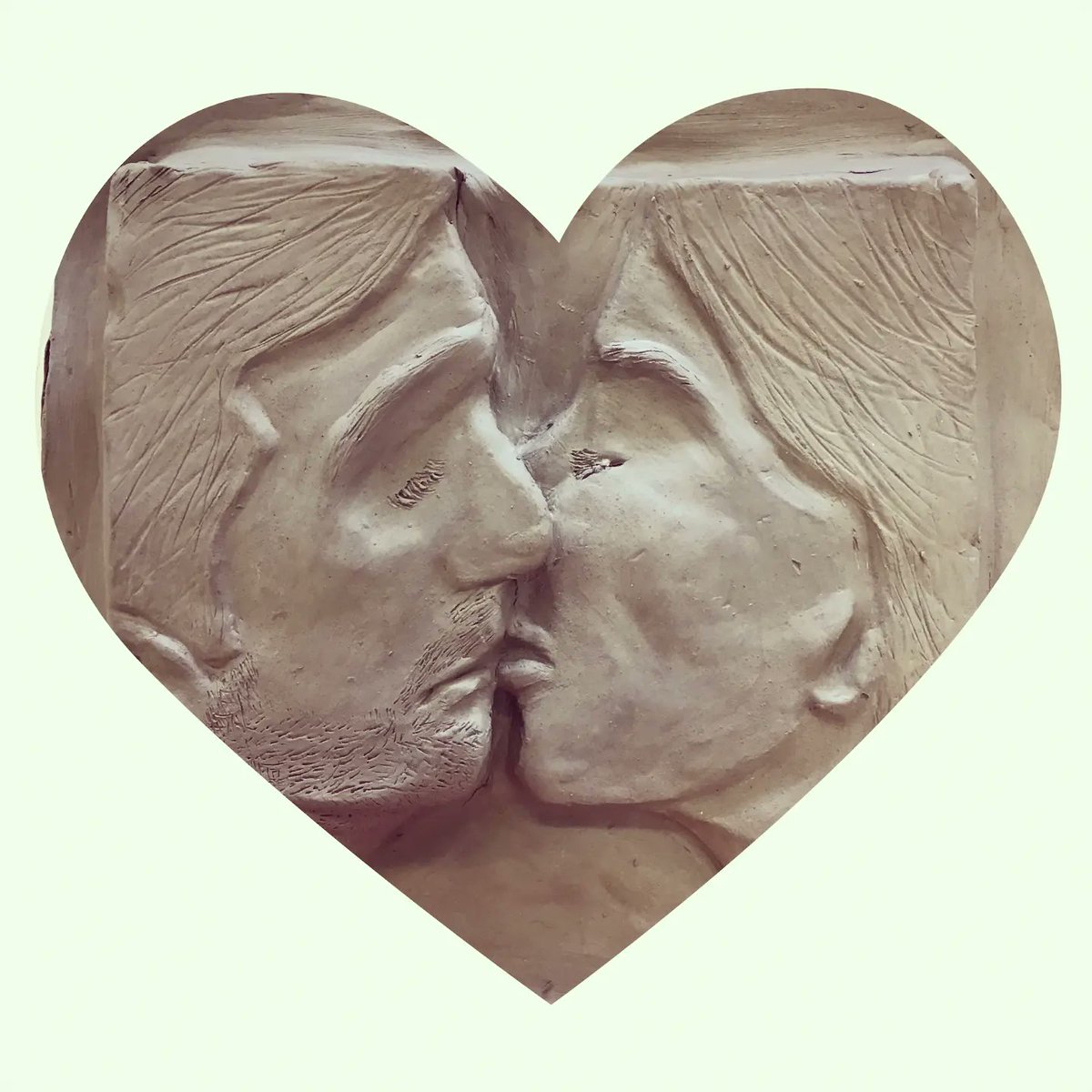 hfcsrathcoole's tweet photo. Check this out! Fantastic clay modelling, which was created by our Sixth Year Art students, as part of their midterm exam 🤩

Such creativity and talent! 👨‍🎨👩‍🎨

@SpiritanEdu
#leavingcert #leavingcertart #artstudents https://t.co/dsO8AAmZR0
