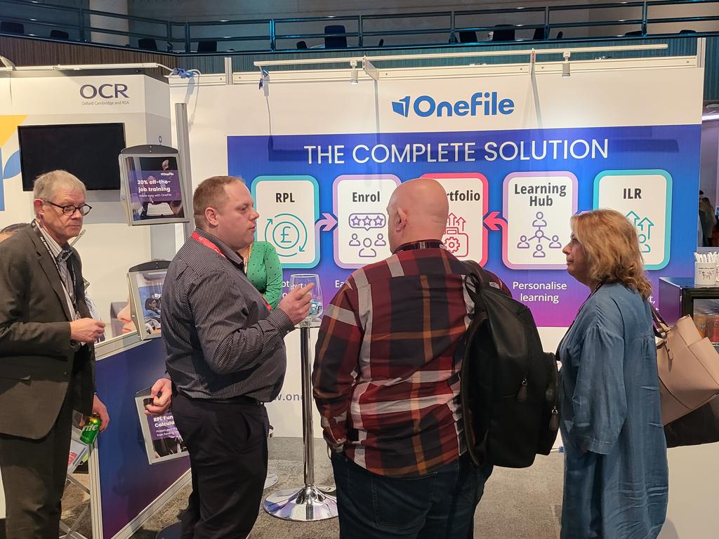 Great to catch up with so many @OneFileUK colleges at <a href="/AoC_info/">Association of Colleges (AoC)</a> #AoCConf2022 and also speak to so many that want to start using OneFile 😍 #edtech #apprenticeships