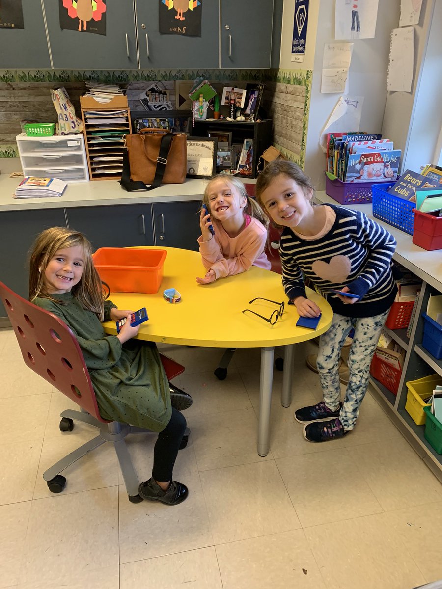 Free choice time to start the day. 🙌🏻💕<a href="/SASD_Vernfield/">Vernfield Elementary</a>