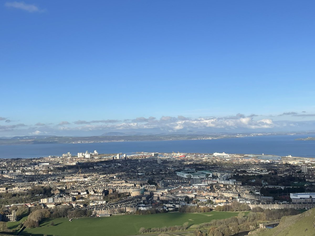 RLHJSANDS's tweet photo. Sunshine on Leith @lindsay_sands https://t.co/oMk1gmPA7a