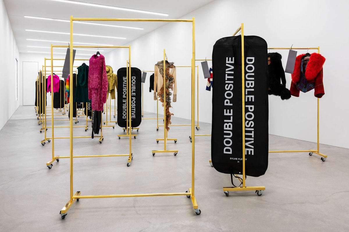 AlmineRech's tweet photo. #SylvieFleury’s exhibition ‘Double Positive’ is on view at the #BechtlerStiftung, Uster, #Switzerland, until March 19, 2023.

📌 Know more: https://t.co/RLUfc4TUt6 

#DoublePositive #AlmineRech https://t.co/SdMwpPBWTu
