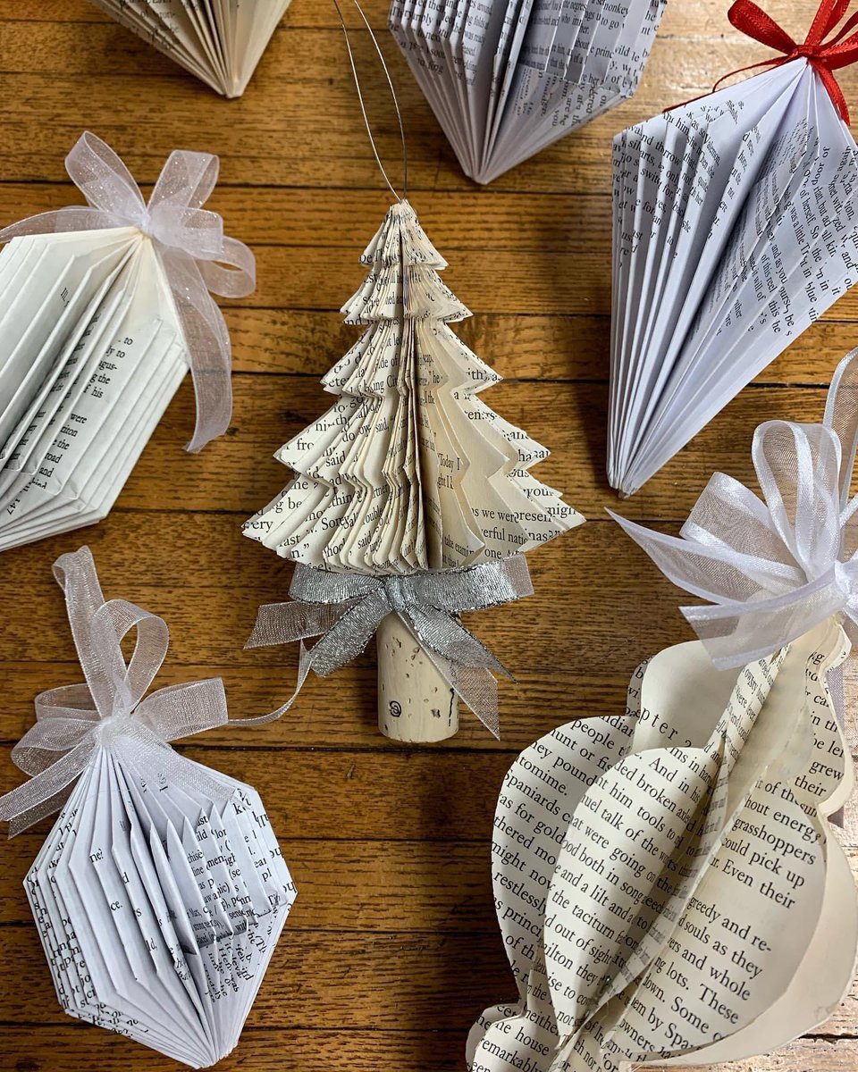 This_Old_Book's tweet photo. Check out our handmade book page ornaments. https://t.co/tgSoU1AqUW