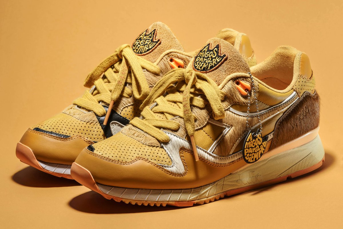 hanonshop's tweet photo. Diadora V7000 x 24 Kilates "Amigos Para Siempre" launches via an ONLINE RAFFLE which will be live until Friday 18th November at 12:00GMT
#hanon #diadora #24kilates
https://t.co/ly8KQwK8gp https://t.co/Nl0WGqeAej