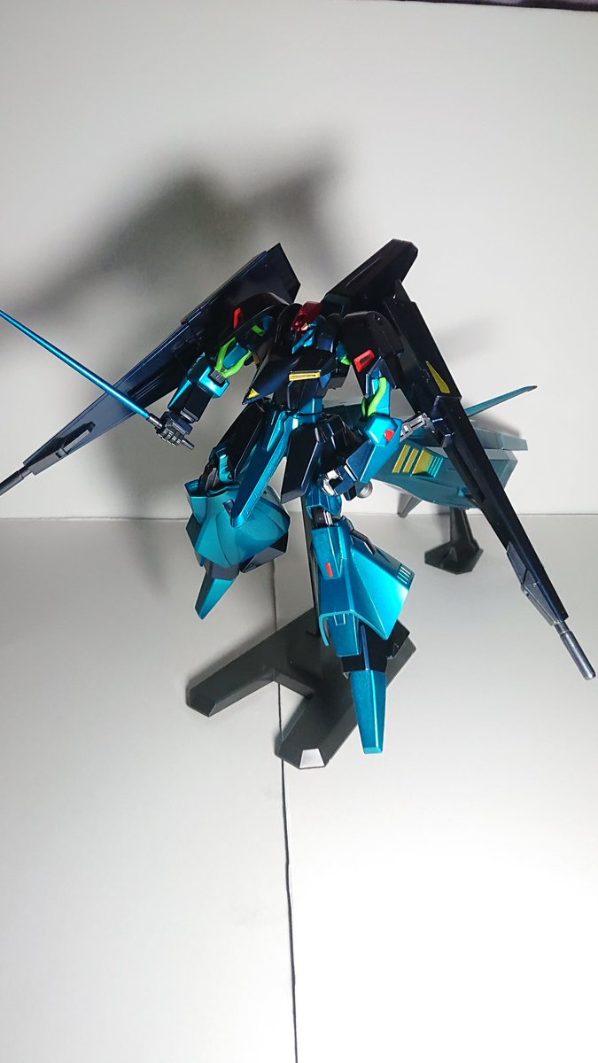 80t7833d's tweet photo. うおーギャプラン完成じゃシール一切使わず色分け塗装した。めっちゃ格好良すぎだろ。
色SHOW UPの「ONE DROP KANDY」ラムネ。ガイアノーツ「プリズムブルーブラック」 https://t.co/WPxi788C5B