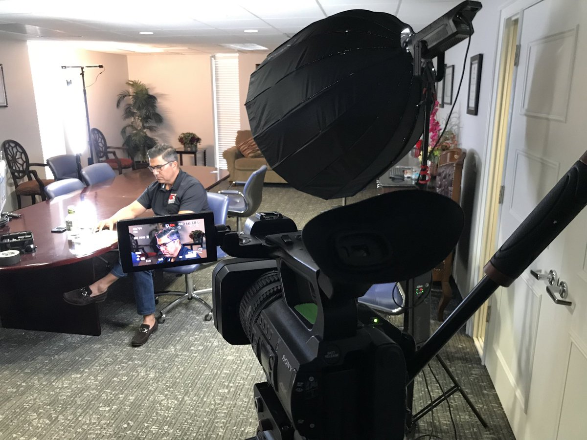 SasquatchFL's tweet photo. Shooting interviews in office along with some podcast episodes for a local company. https://t.co/3GimucD5PZ