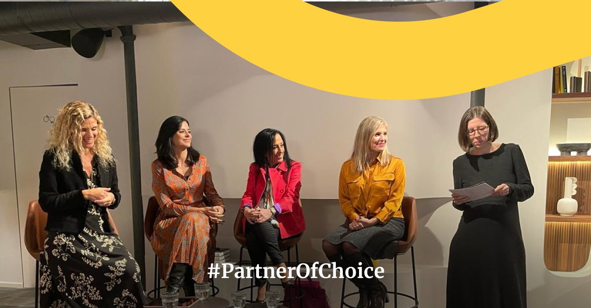 AngeliniFarmaES's tweet photo. 🆕@olgainsua, nuestra Directora General, hablando sobre talento femenino, role-models y networking junto a @Sandra_Velasco1, #BeatrizArtalejo, @EvaVilaMassanas &amp; @AnnaBlanch_1👇

¡Muchas gracias a todas!👏

#PartnerOfChoice https://t.co/VNxq8ria2q