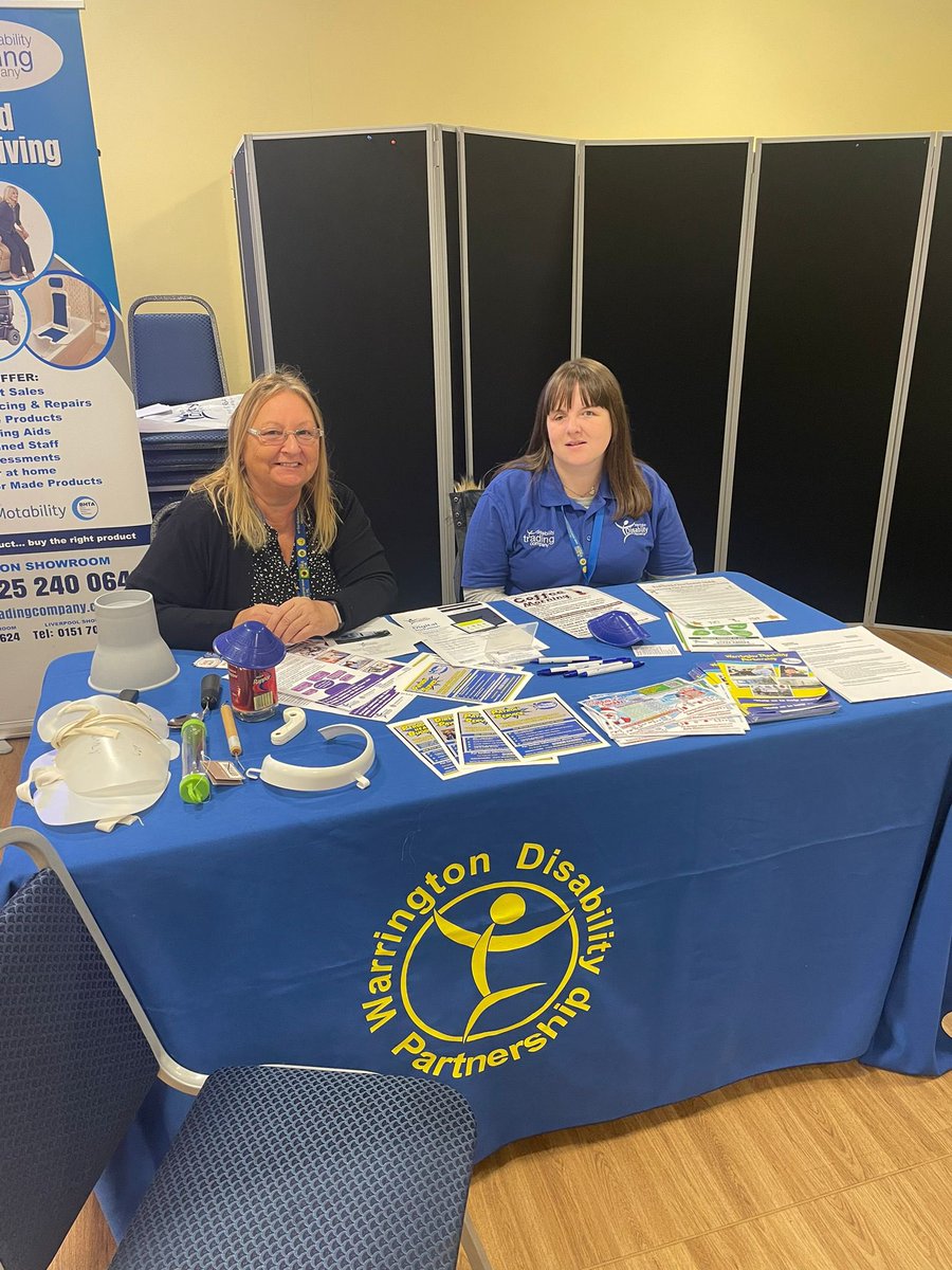 RaakhiRaj's tweet photo. A fantastic turn out for our winter preparedness event at the Fearnhead community centre. @EastWarrPCN. Thank you @Mersey_Care @WDPcomms @WeAreBCHFT @macmillancancer @CheshireFire @WarringtonBC. Finished with a game of bingo https://t.co/H0D7mE5Rvh