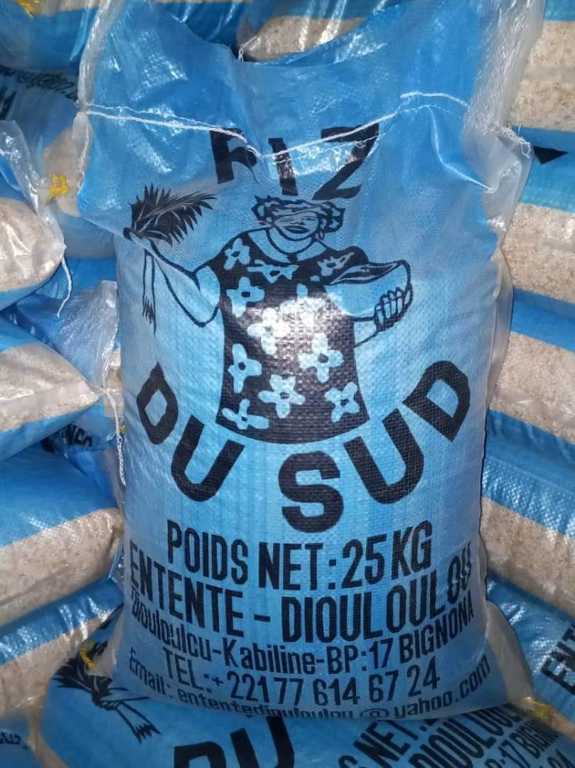 samboubodian's tweet photo. Ce riz est produit à Diouloulou,une commune du département de Bignona
Avec un appui conséquent de l’État et des partenaires au développement, plusieurs localités de la Casamance pourront renouer avec la production en masse du riz. 
On peut y arriver avec des politique cohérentes https://t.co/FzFf5pgmIq