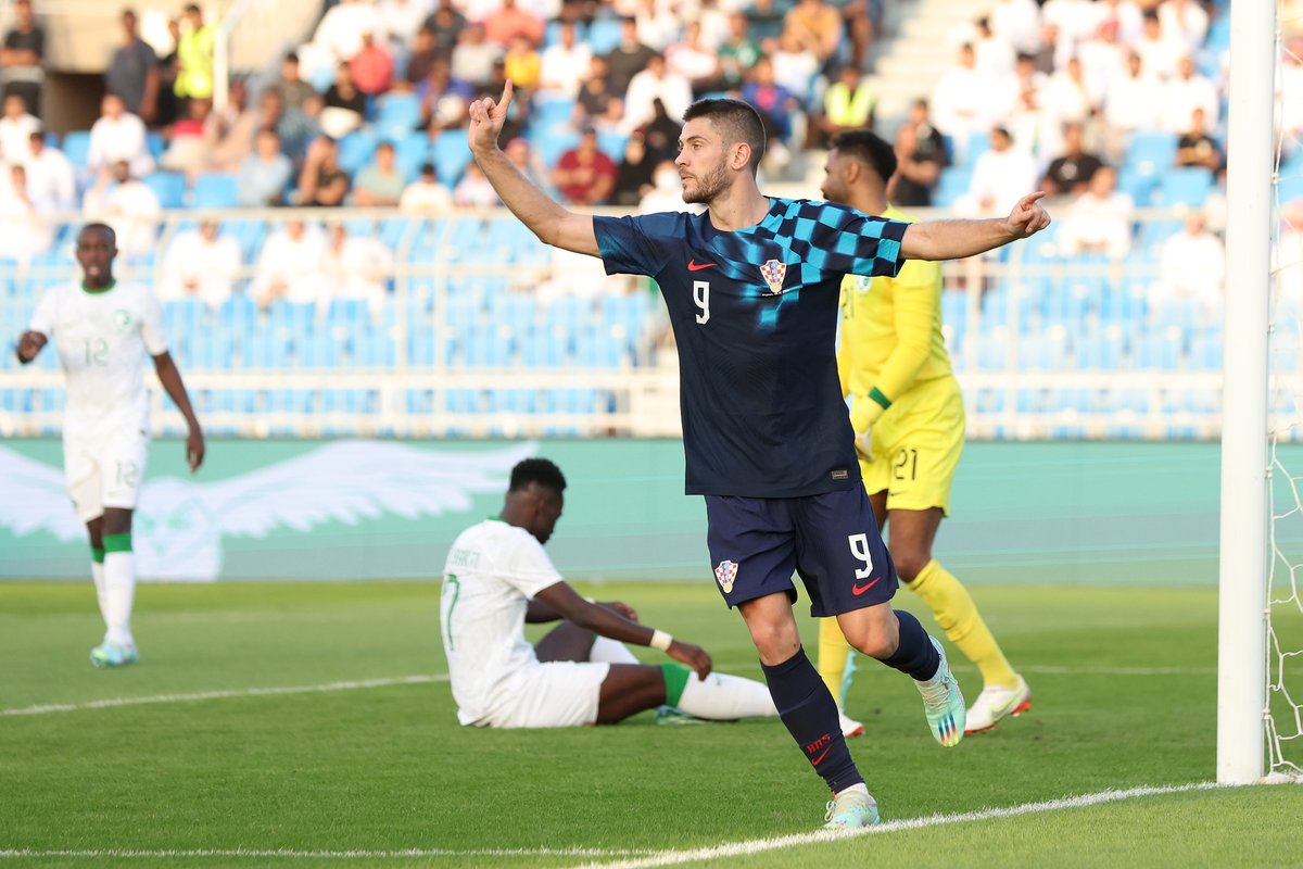 fifaworldcup_de's tweet photo. 🛎 Taufrisch. Saudi Arabien - Kroatien 0:1
⚽ #Kramaric (82').
#WM2022 #FIFAWorldCup #KSACRO #Vatreni❤️🔥 https://t.co/i2kbHNaU7A