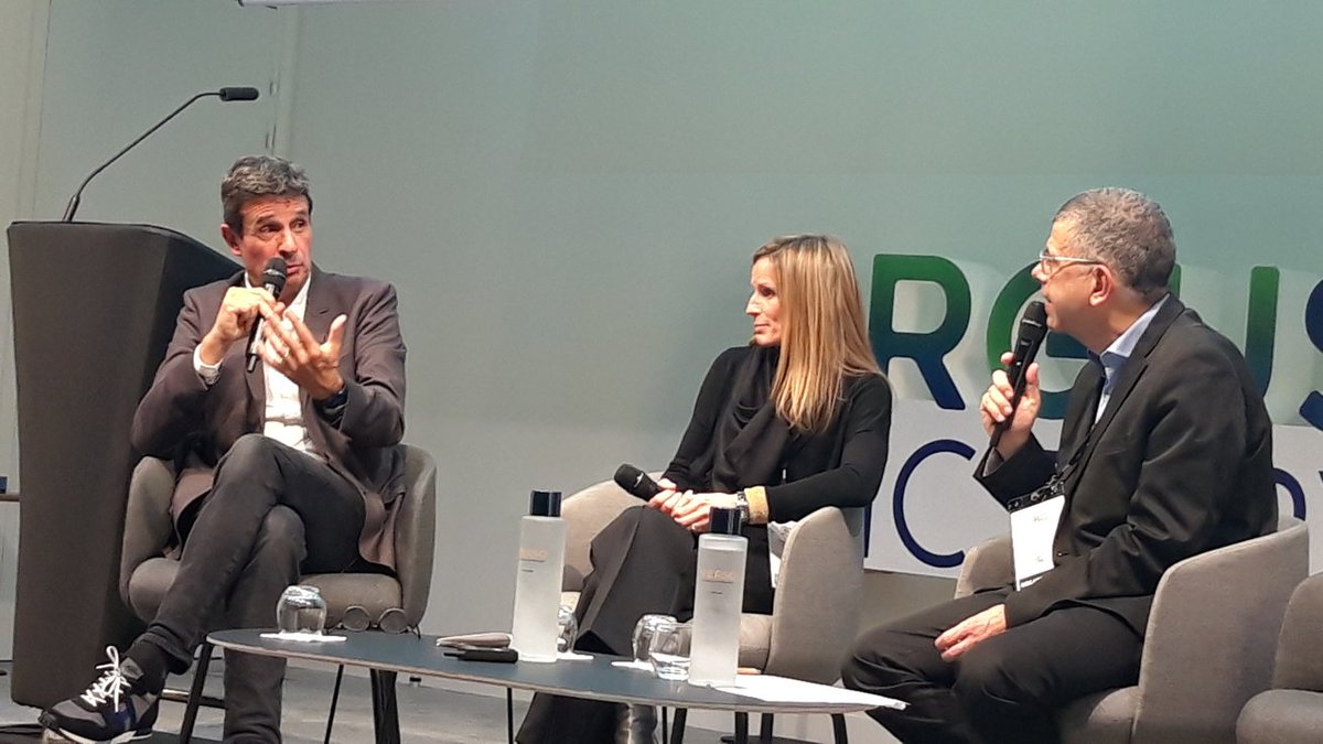 julhietsterwen's tweet photo. [#assurance] P. Séghin, PDG de Damartex, nous donne les clés de la #transformation du groupe : communiquer, conduire le changement, encourager la prise de risque, donner du sens.
"J'ai raté 100% des paniers que je n'ai pas tentés." Michael Jordan
#argusfactory https://t.co/qW4HM2X1zU