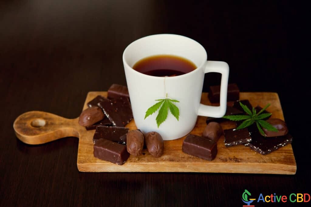 cbd_active's tweet photo. ➡️ Découvrez notre nouvelle recette à base de 🌿CBD et apprenez à réaliser un délicieux chocolat chaud au CBD, Une boisson chaude parfaite pour cet Hiver❄️ ! https://t.co/UzdPv4dxnn https://t.co/hL6LVfcmgr