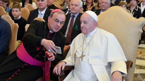 Dopo l'udienza del 31 ottobre da papa Francesco riprende l'attività ordinaria
Per rispondere alle richieste delle associazioni, il Coordinamento domani offrirà percorsi e strumenti: una proposta forse imperfetta, ma primo passo verso quella sinodalità richiamata dal Pontefice 1/2