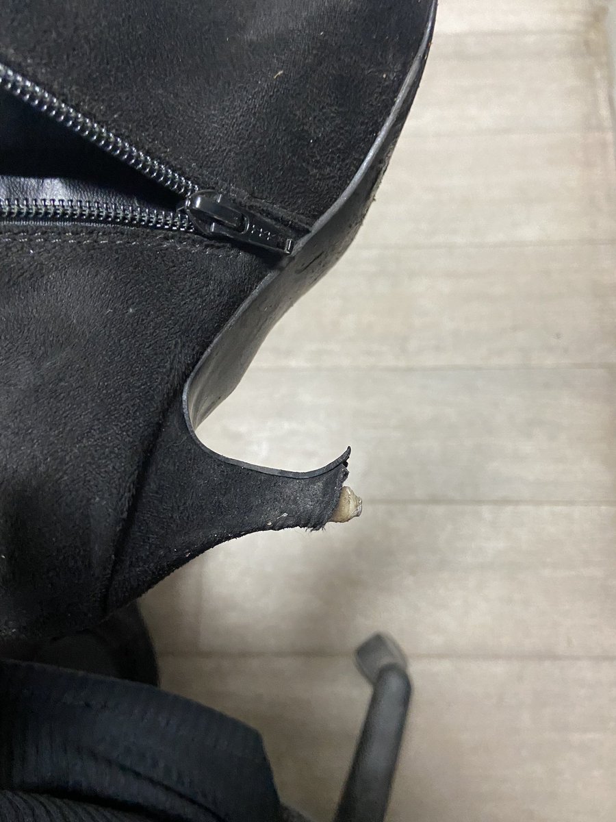 gemmanotwithaj's tweet photo. @sainsburys I’ve just been into store to try and return these shoes. I purchased 3 weeks ago but discarded the receipt. They said they were unable to help as I don’t have a receipt. Please can you advise what I can do? These shoes were £27 and should have lasted longer than this https://t.co/1A1gOBDAFx