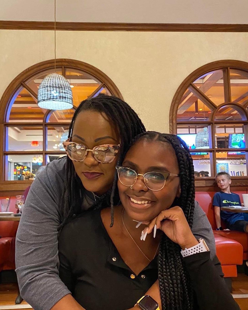 desireerl78's tweet photo. Hey Twitter! We were blessed 20 years ago today with our 2nd born & only girl! 🥰She’s officially kissed 💋 her teens goodbye!Keep growing, learning, and pushing yourself! We love you Tyree Aimee…..but most importantly…🗣️Keep Loving Yourself 🥰Our #brownskingirl 🤎#Lewis5 https://t.co/U1PmSp8WPJ