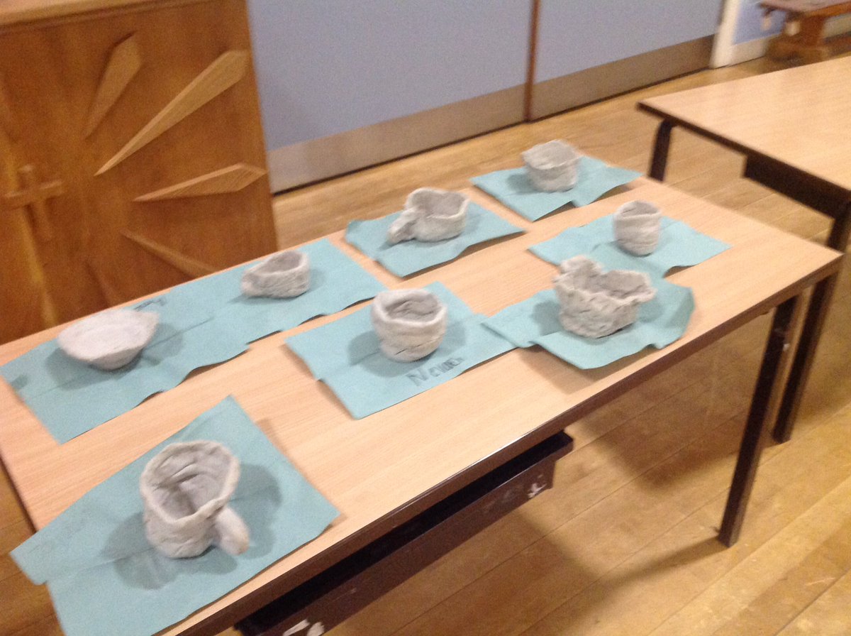 CanonNursery's tweet photo. @CanonSharples @CanonYearThree @LT_Trust @Cornerstonesedu #throughtheages #parentshowcase Amazing pre-historic pots. https://t.co/3kBOTO5EDD