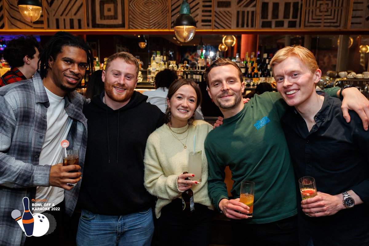 Outbrain's tweet photo. Last week we had the pleasure of inviting our UK partners to our annual Bowl Off &amp; Karaoke night 🎳. It was great to reconnect with over 200 familiar faces, including the likes of @Telegraph, @MailOnline, @MediaComUK, @PublicisUK, @OMD_UK, and more. Thanks to all who attended! https://t.co/uEjVjSuvx0